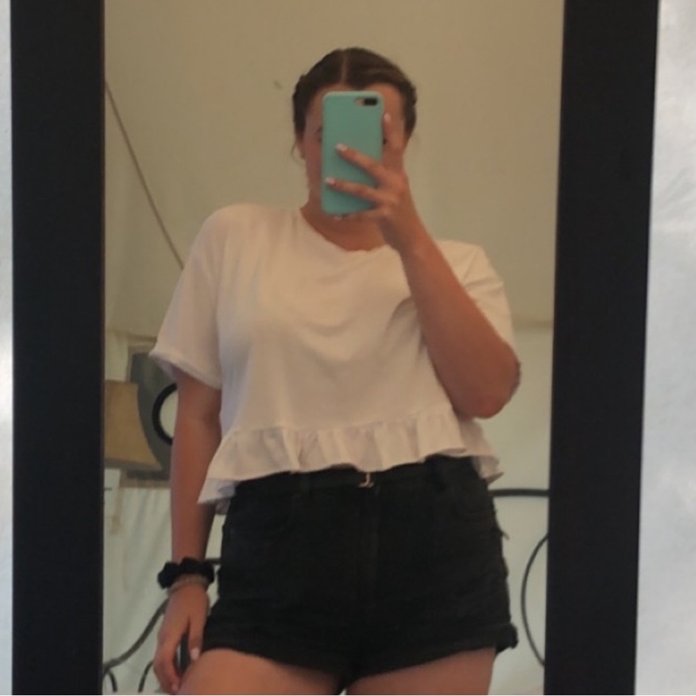 Zara White Short Sleeve Ruffle Top